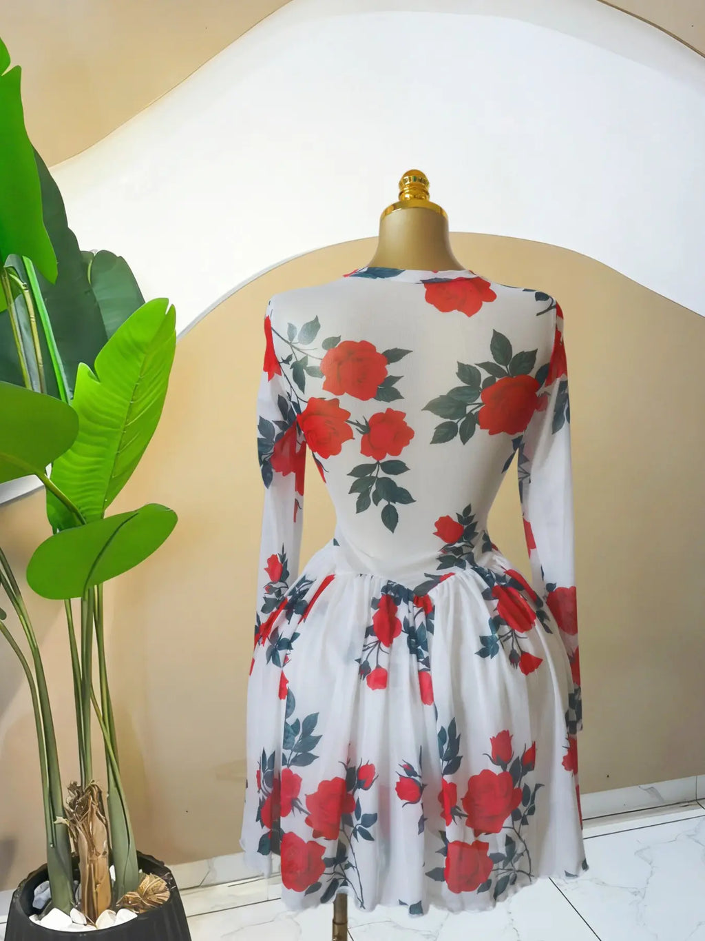 Women's Leaf Floral Print Long Sleeve Round Neckline Pleated Mini Dress, Floral Prints Dress, Fitted, Chic, Birthday Party Fashion Gown, Holiday Draped Bust Beach Dress, Streetwear Ladies Dresses