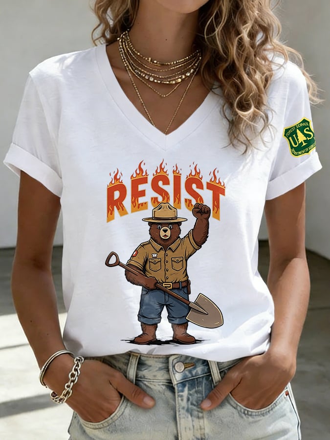 V-Neck Retro Resist Save The Forest Service Print T-Shirt