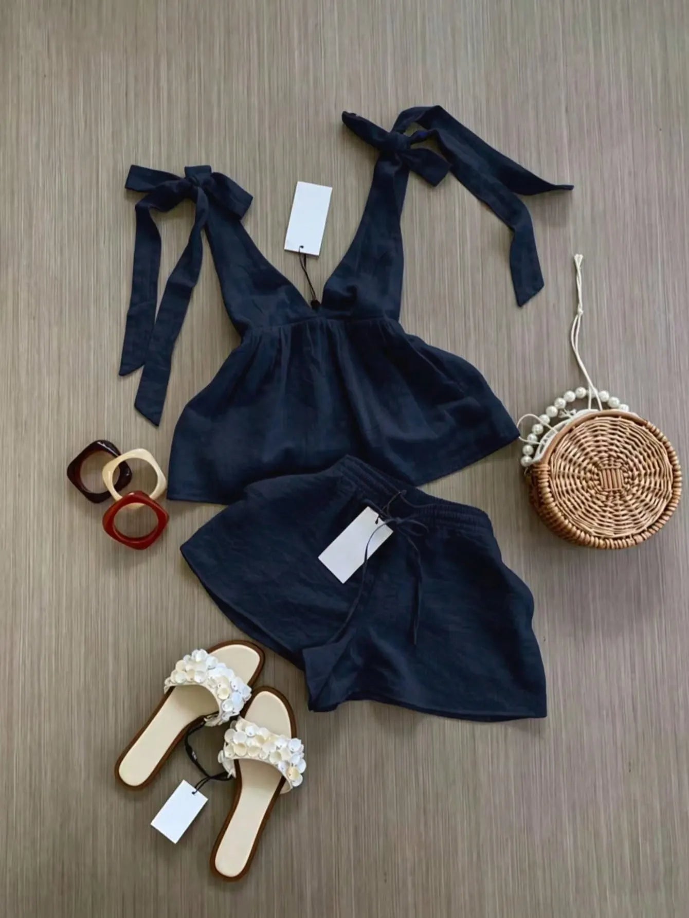 Spring/Summer Women's Fashion Set, Sleeveless Top With Elegant Tie Design, Strappy Shorts Vacation Set, Daily Casual Wear