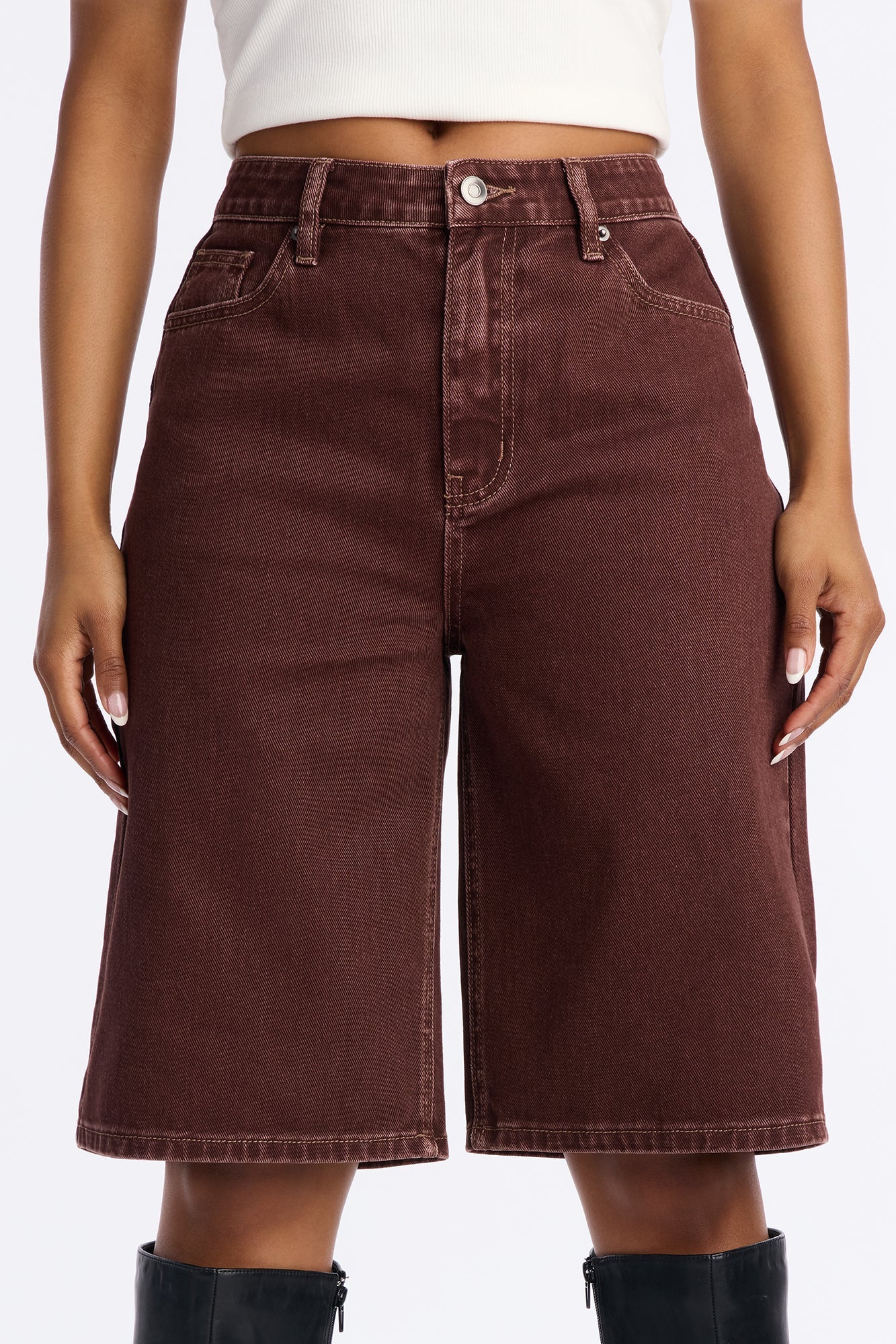 Sophie Classic 90's Denim Jorts - Brown