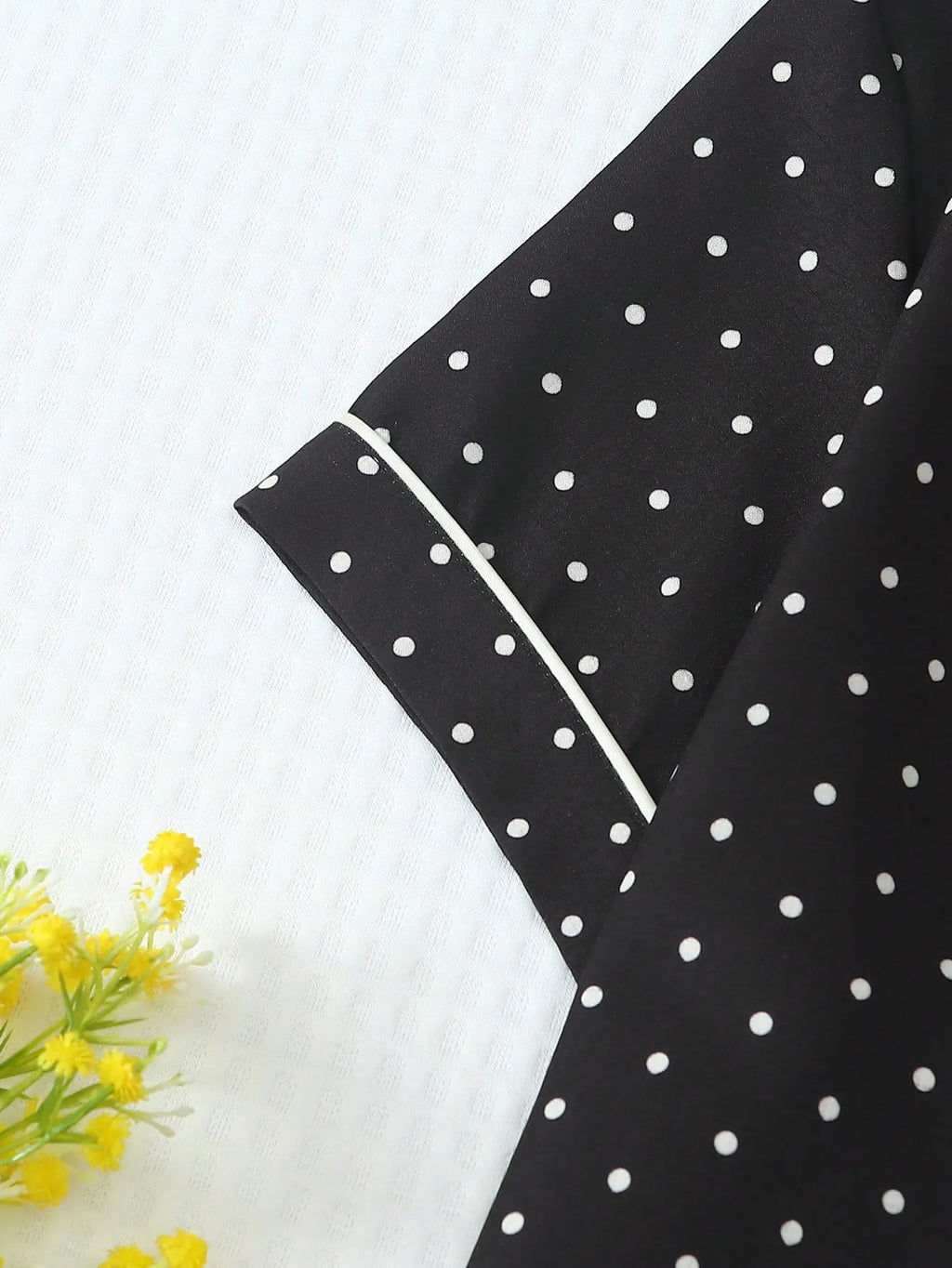 2pcs/Set Women's Mini Polka Dot Printed Pajama Set With Contrast Trim Button-Down Shirt And Bowknot Shorts, Perfect For Home Wear In Summer White Set,Two Pieces Set