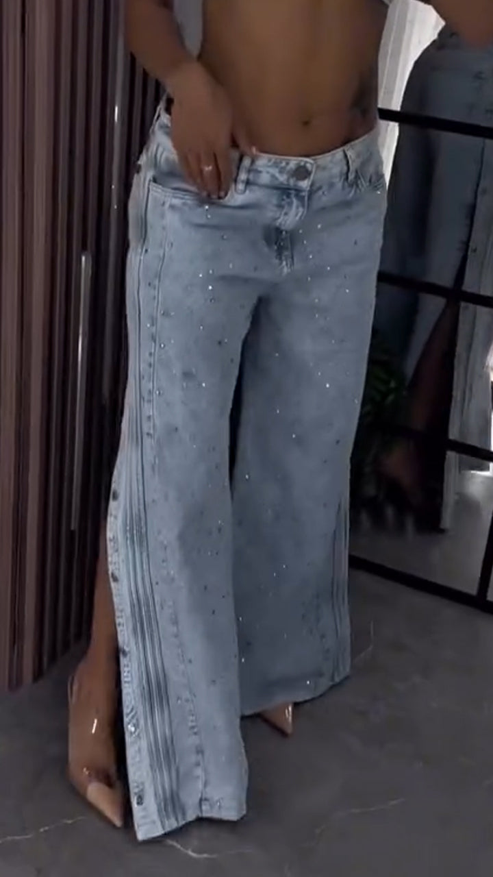 Women Side Buttoned Slit Rhinestone Washed Casual Jeans