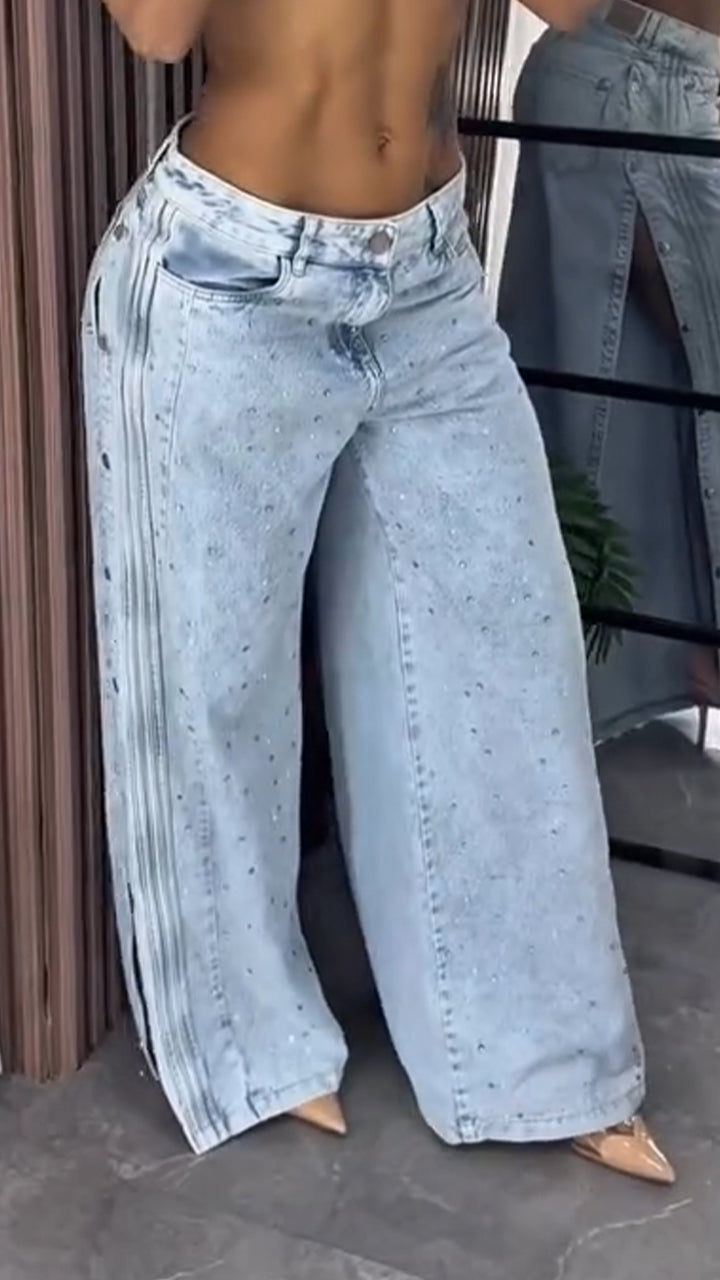 Women Side Buttoned Slit Rhinestone Washed Casual Jeans