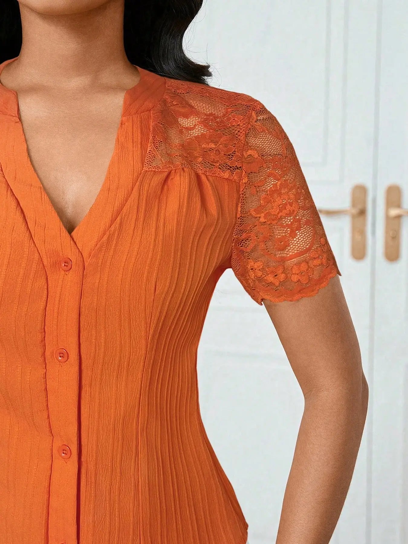 Women's Solid Color Simple Basic Commuter Casual Fitted Shirt Summer Style, Ladies Plain Design Office Wear, Comfortable and Stylish Blouse Tops