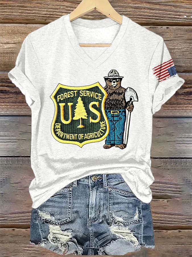 V-Neck Retro Save The Forest Service Print T-Shirt