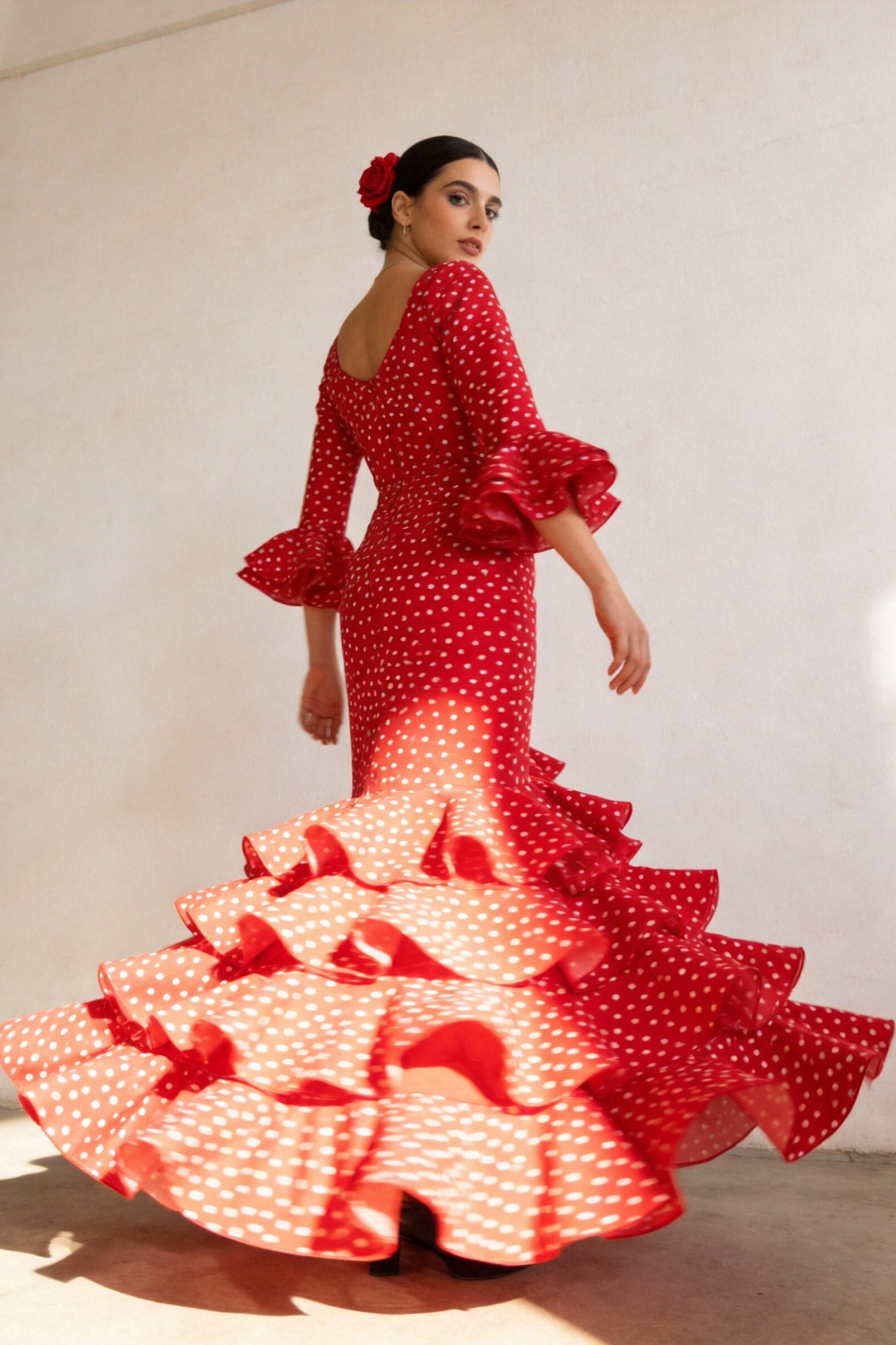 TRAJE FLAMENCA LOLITA LUNARES MEDIANOS