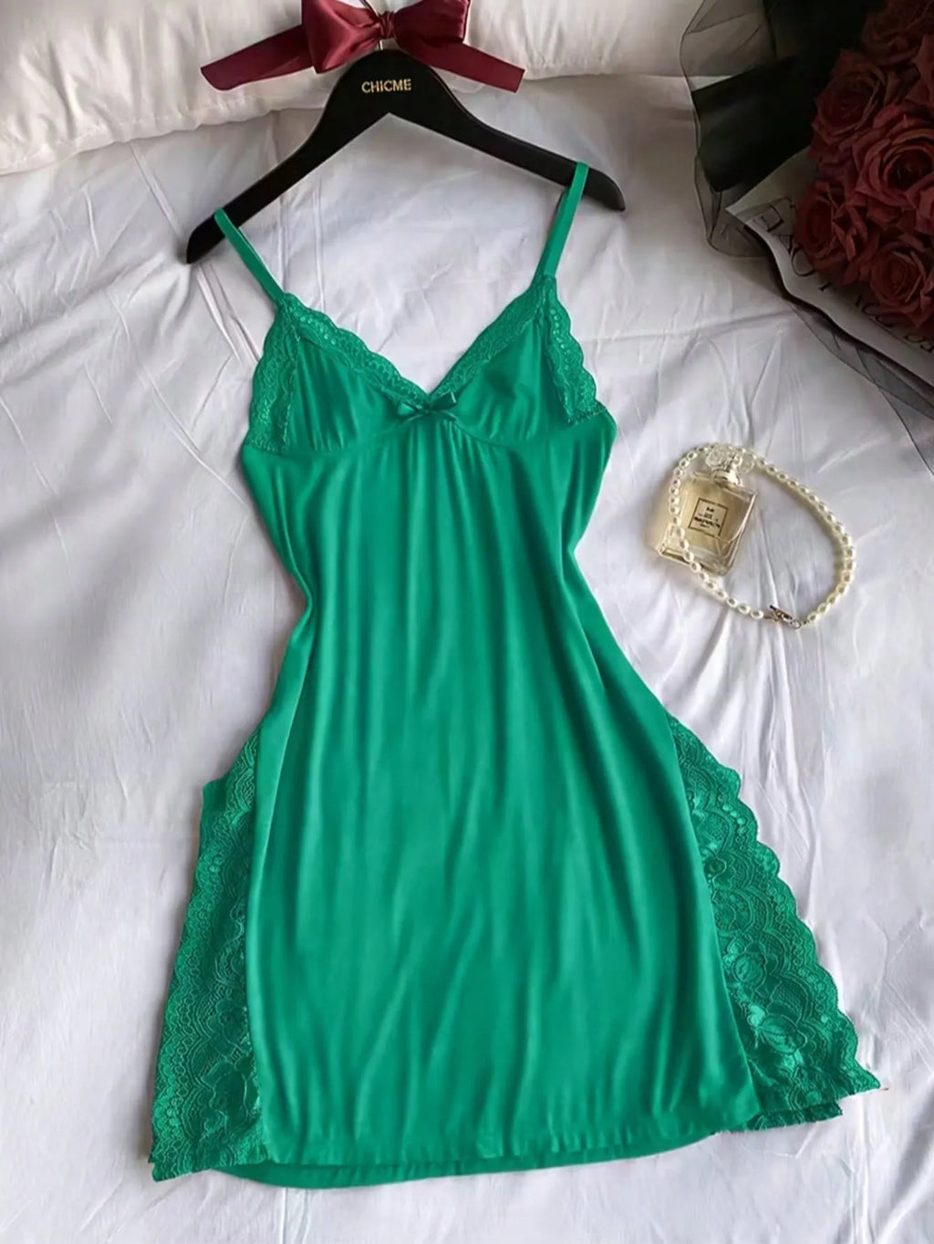 3PCS Slip Into Elegance With This 3pcs Women's Lace Pajama Set. Designed With Sheer Lace Panels And Side Slits