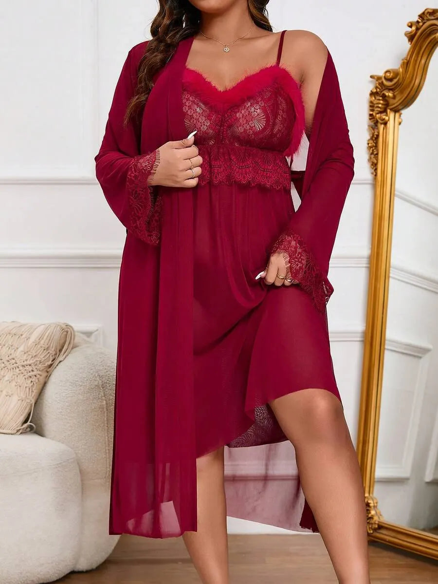 Soft Feather Patchwork & Ethereal Mesh Plus Size Women's Nightgown Set