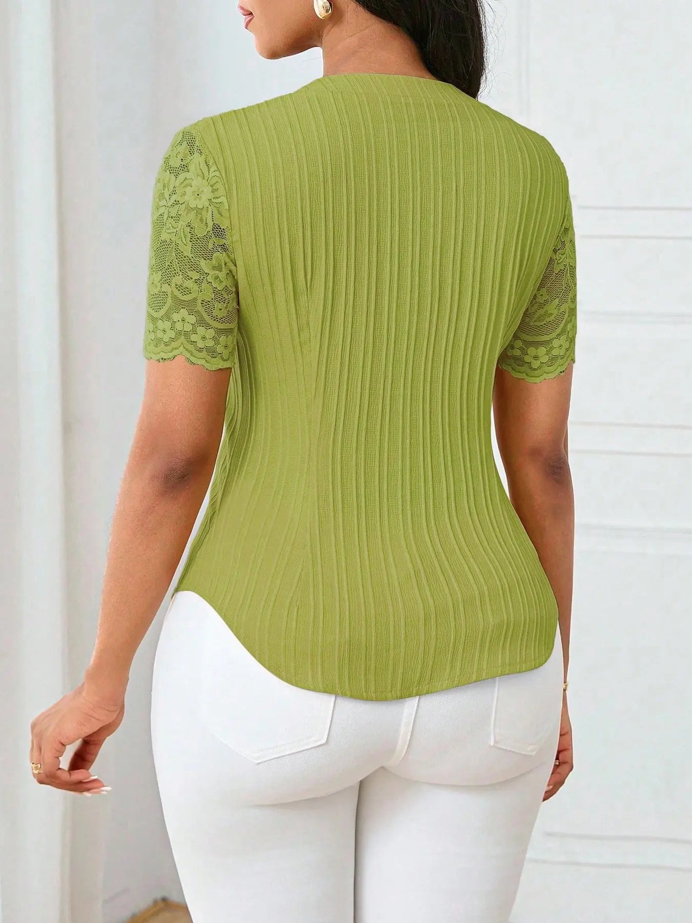 Women's Solid Color Simple Basic Commuter Casual Fitted Shirt Summer Style, Ladies Plain Design Office Wear, Comfortable and Stylish Blouse Tops