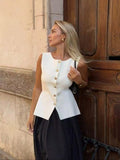 Women's Plain Metal Button Design Elegant Fitted Sweater Vest, Casual Sleeveless Round Neck Knit Top for Spring, Fashion Women's Knitwear for Daily Wear