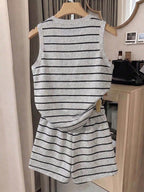 LUNE The New Spring And Summer Fashion And Casual Two Pieces Set Of White Vest And Shorts Is Selling Well