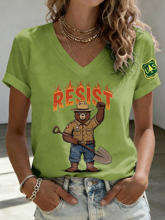 V-Neck Retro Resist Save The Forest Service Print T-Shirt