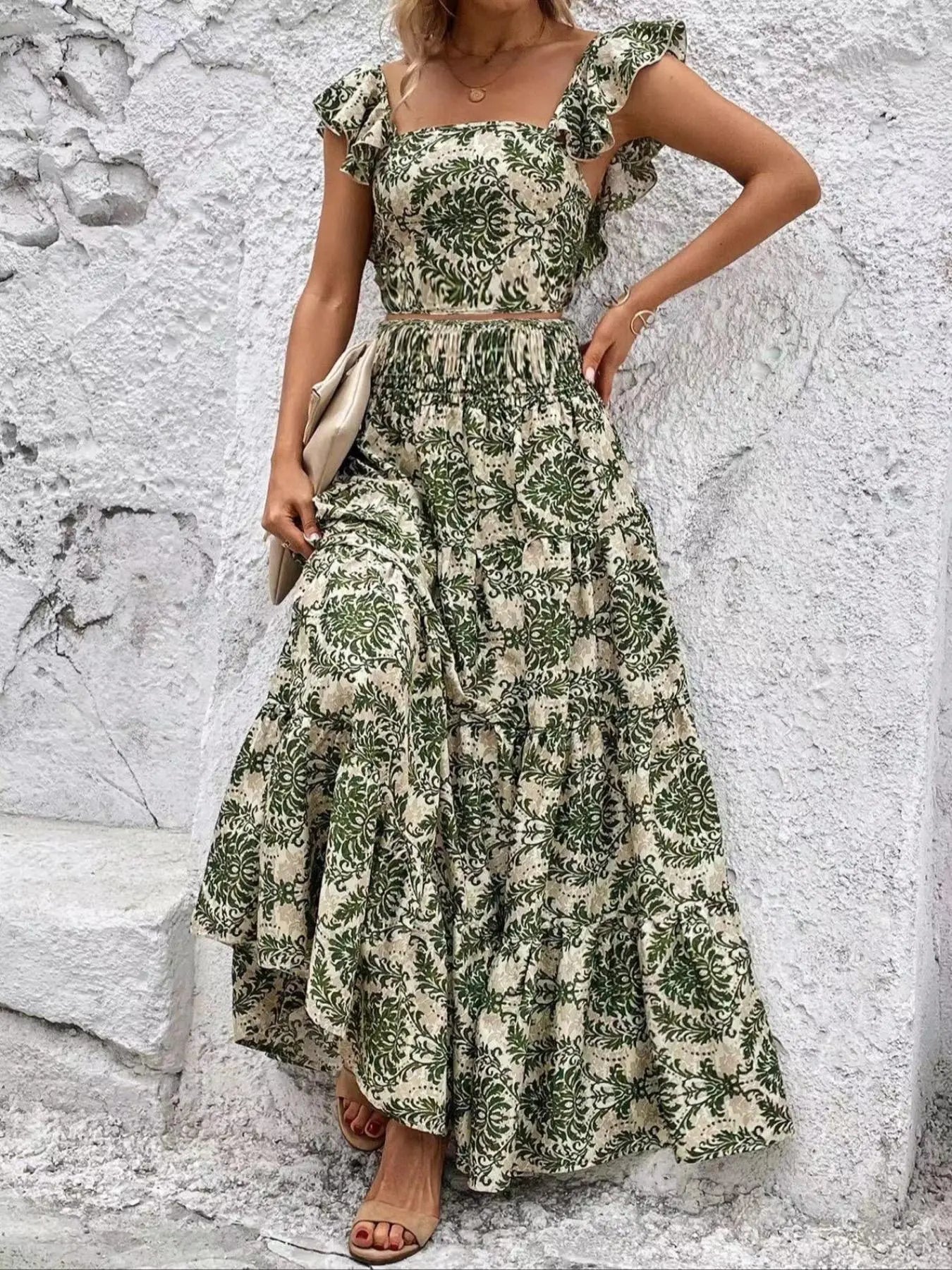 Women's Ethnic Pattern Butterfly-Sleeve Fitted Crop Top & Shirred High Waist A-Line Skirt Set Outfit, Womenswear Summer Boho Bohemian Elegant Square-Neck Top & Ruffle-Hem Long Skirt for Beach Vacations and Holidays Woven Fabric
