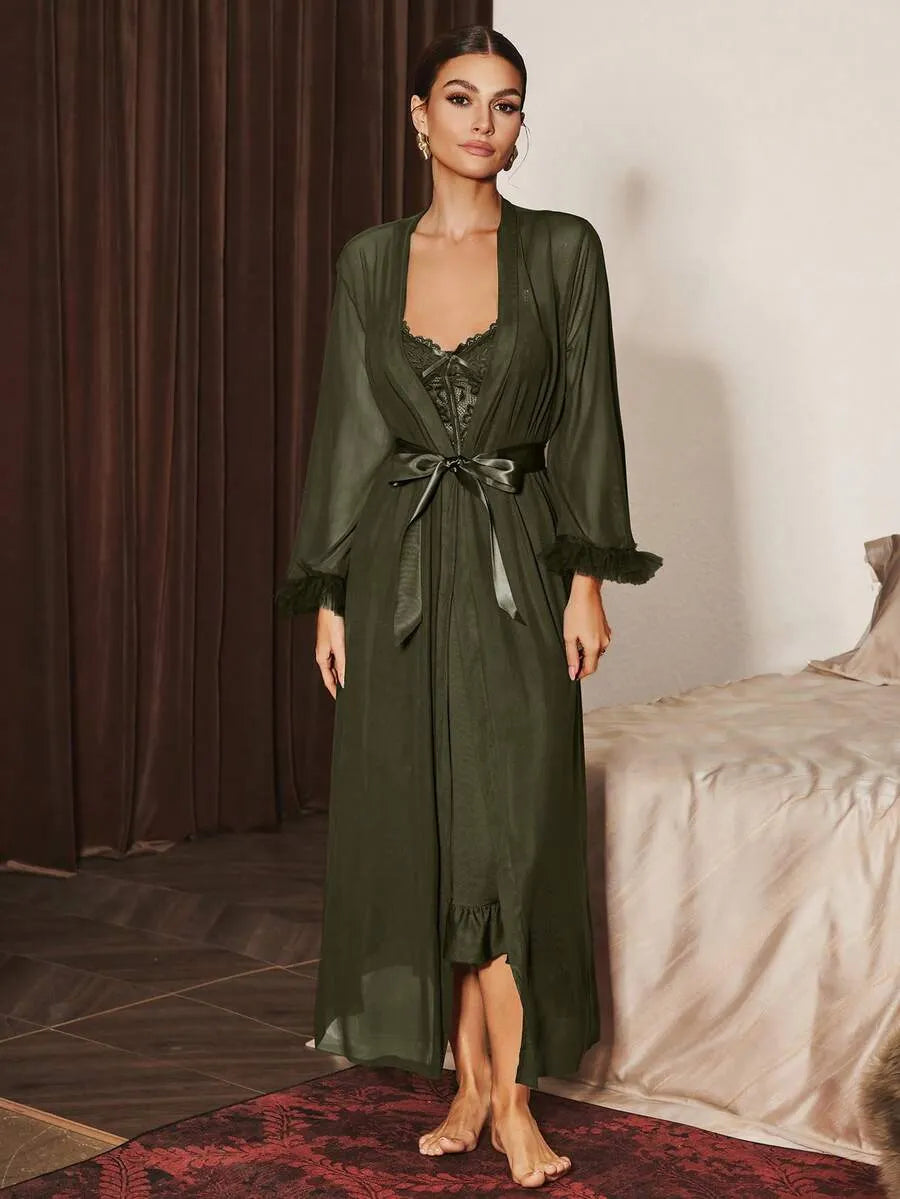 Slumberist 2pcs/Set Fishbone Design Waist Lace Camisole Nightgown + Floral Trim Wide Sleeve Mesh Robe