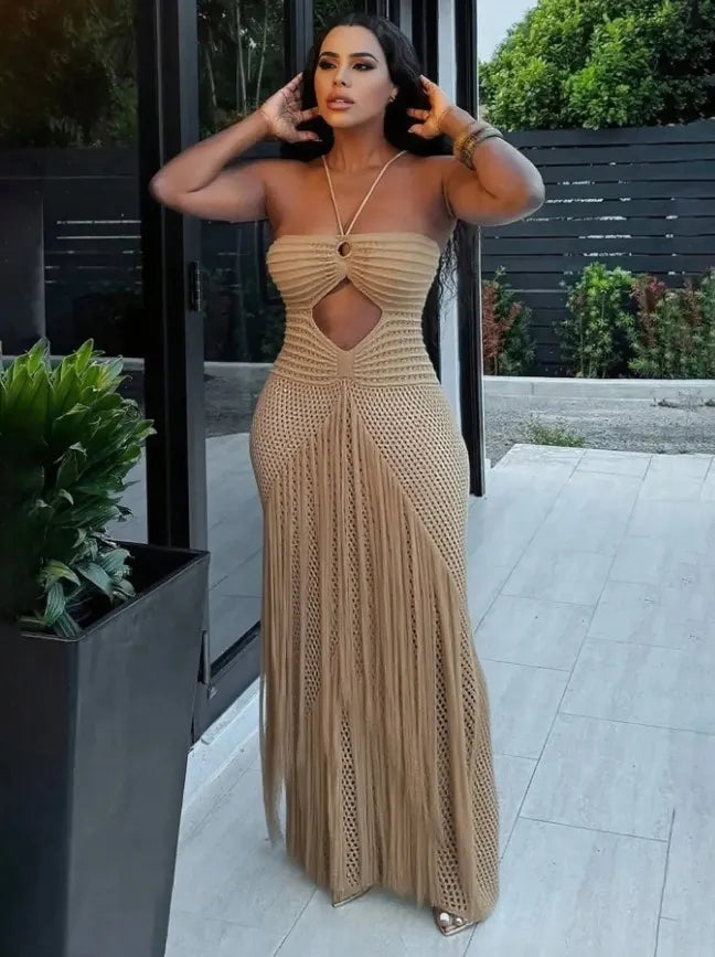Women’s Crochet Maxi Dress with Fringe Detail, Boho Style Backless Halter Dress for Beach Party Vacation, Summer Resort Wear