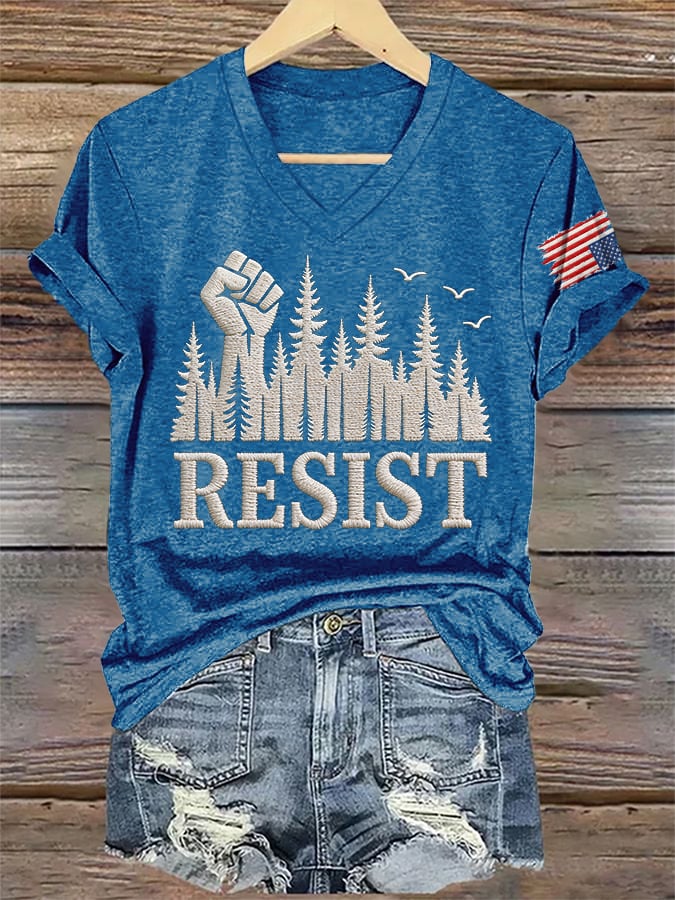 V-Neck Retro Resist Save The Forest Service Print T-Shirt