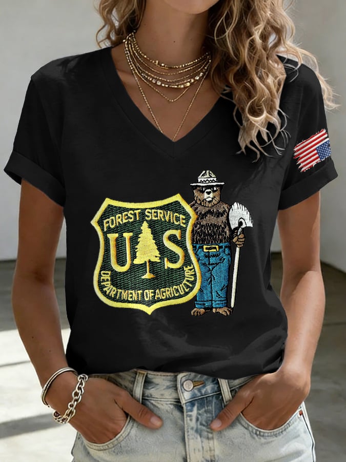 V-Neck Retro Save The Forest Service Print T-Shirt