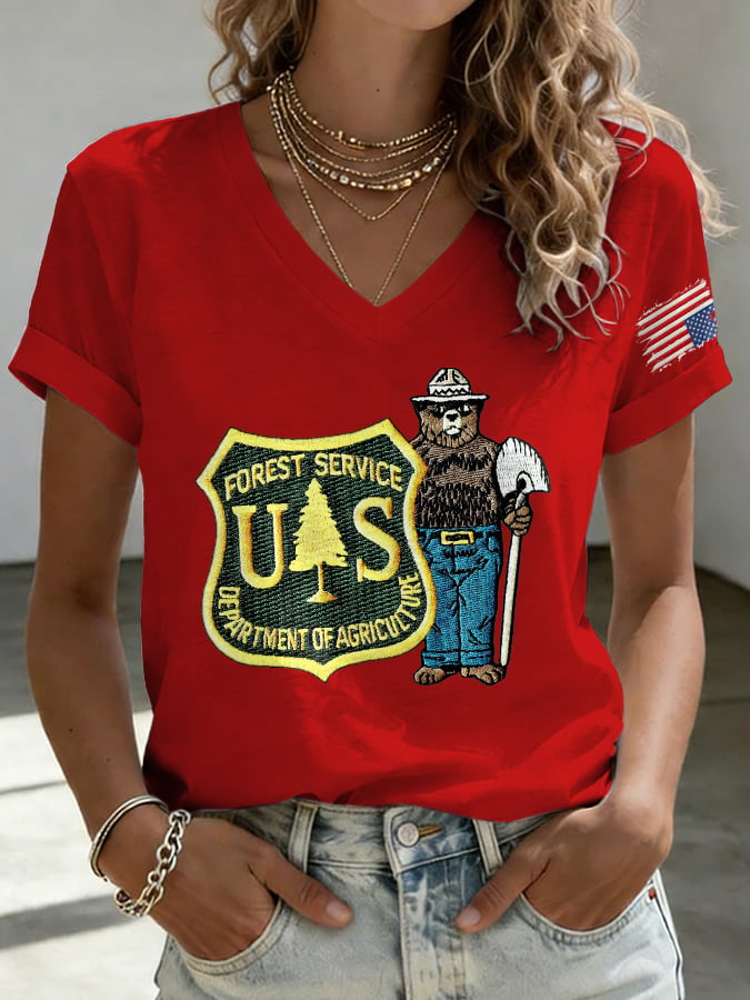 V-Neck Retro Save The Forest Service Print T-Shirt