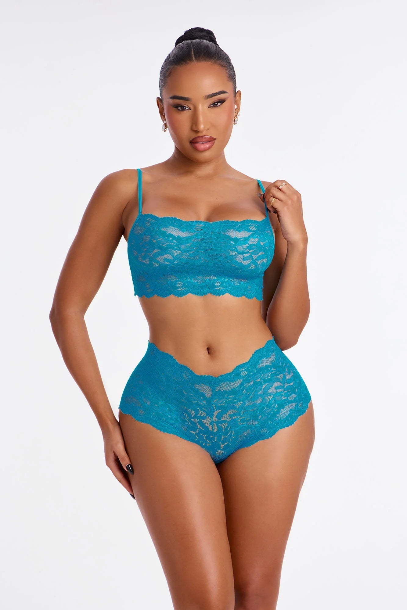 Sultry Moments Lace 2 Piece Set - Black