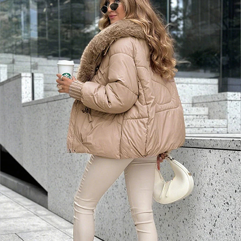 Stylish quilted jacket with faux fur collar