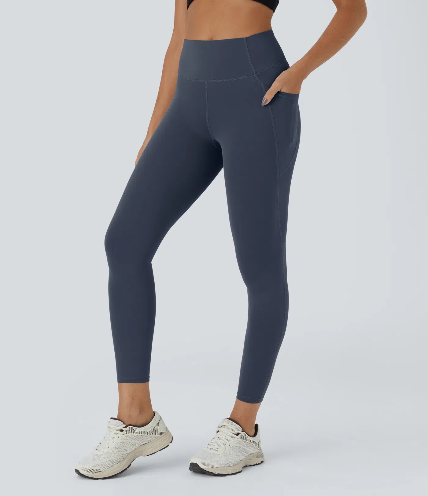 UltraSculptTM High Waisted Tummy Control Pocket Training Leggings