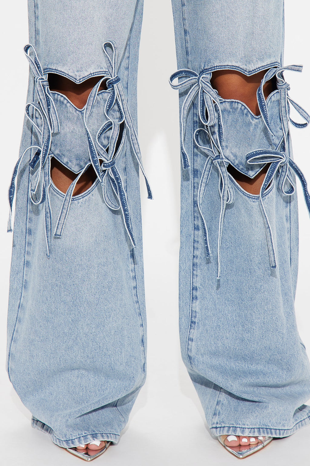 Tug On Heartstrings Non-Stretch Wide Leg Jeans - Light Wash