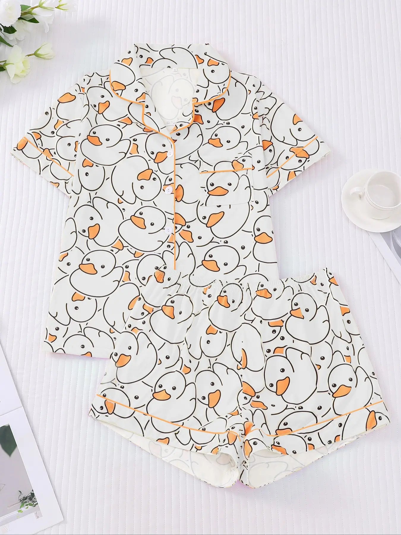 Women's Duck Print Shirt & Elastic Waist Shorts Pajama Two-piece Set