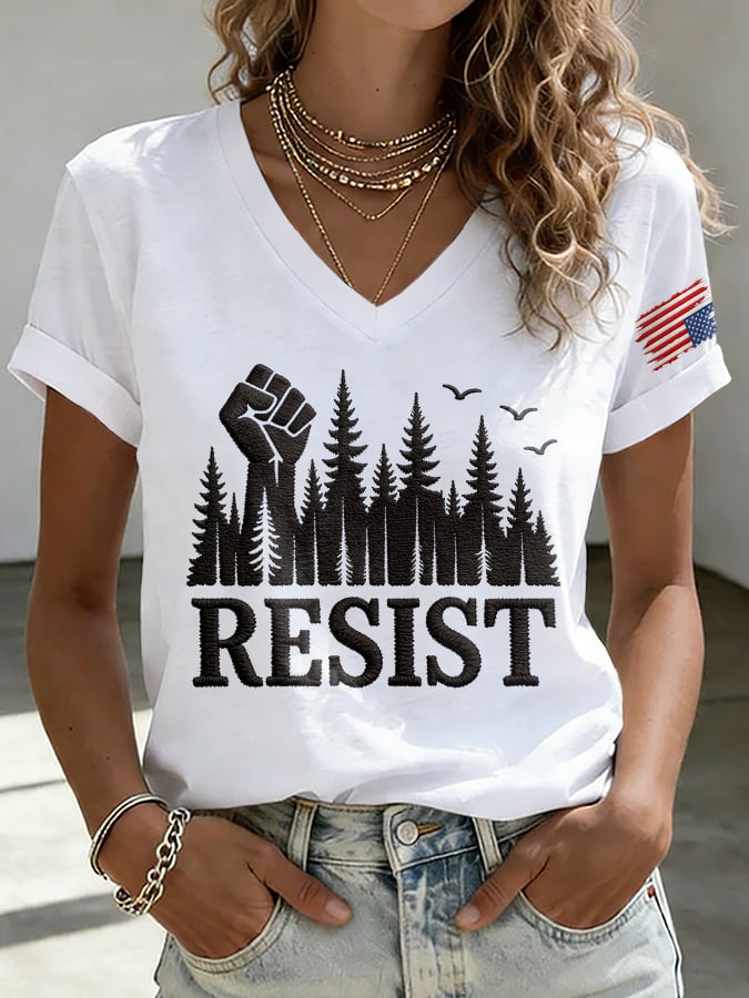 V-Neck Retro Resist Save The Forest Service Print T-Shirt