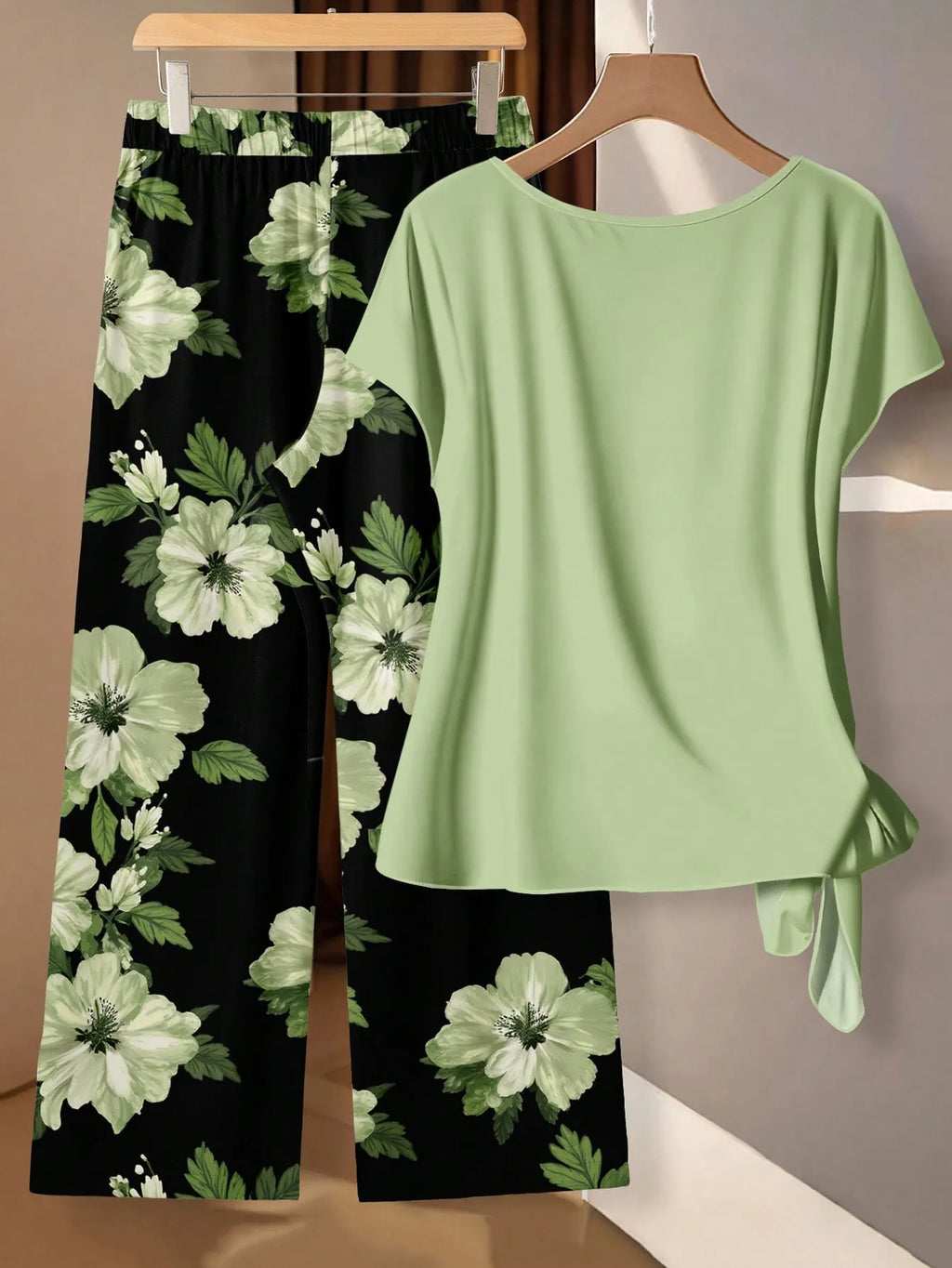 Women's Shirt With Tie Bow & Vintage Black Floral Leaf Print,Loose Straight Leg Pants 2-Piece Set,Summer Boho Casual Lounge Beach Vacation Outfits