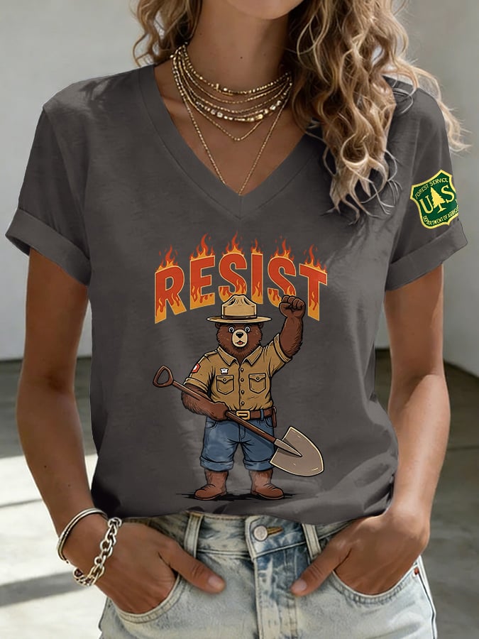 V-Neck Retro Resist Save The Forest Service Print T-Shirt
