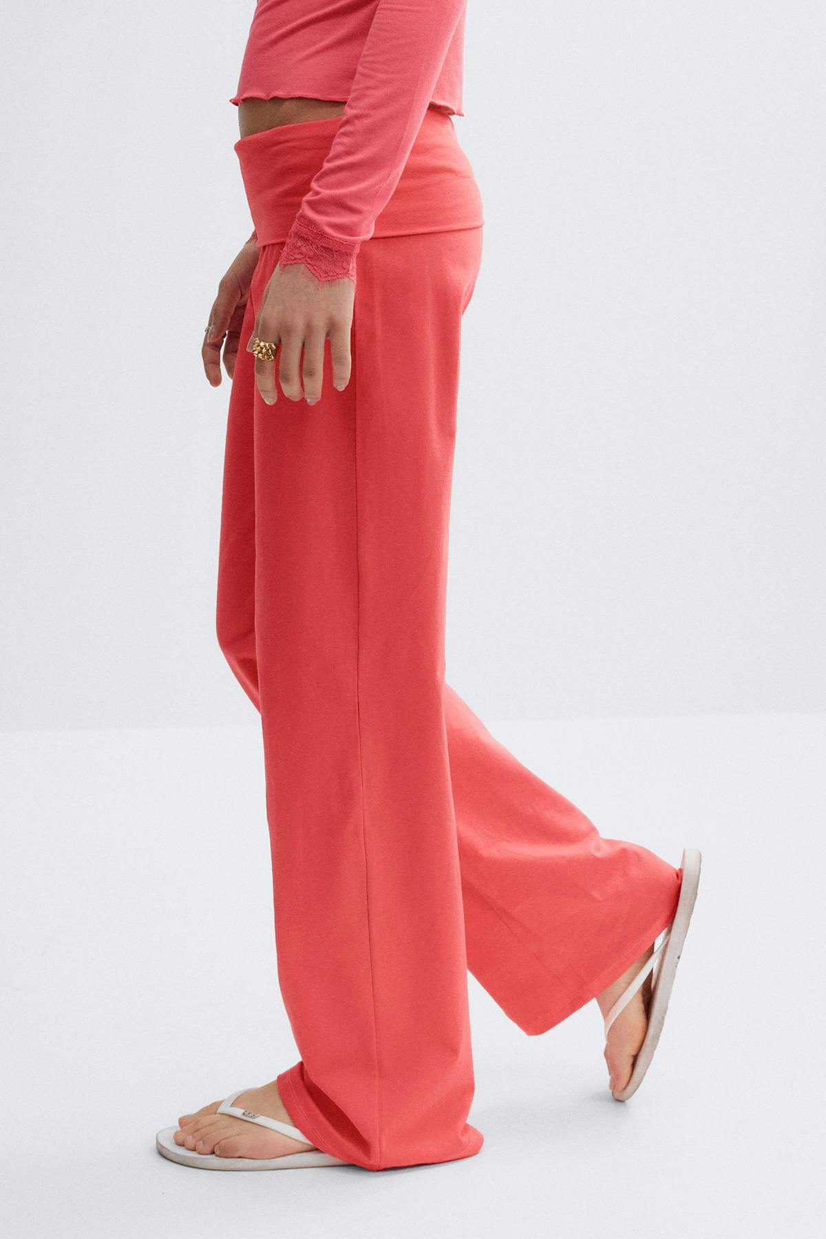 Y coral baggy yoga pants