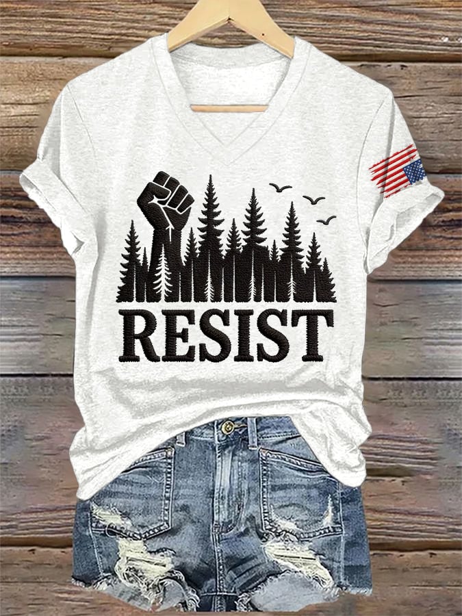 V-Neck Retro Resist Save The Forest Service Print T-Shirt