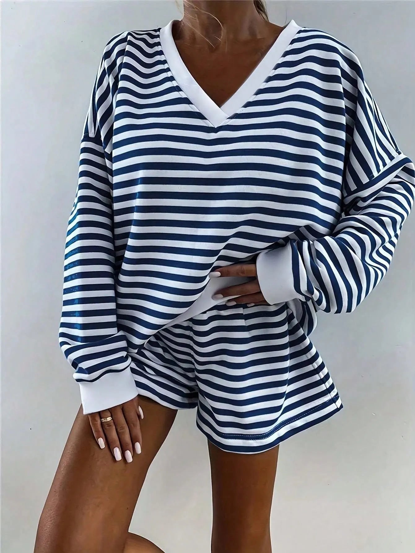 2pcs Women's Classic Striped Pajama Set, Long-Sleeved Pajama Shorts Set, V-Neck Design, Multiple Colors, Stylish, Casual, And Comfortable Pajama Set