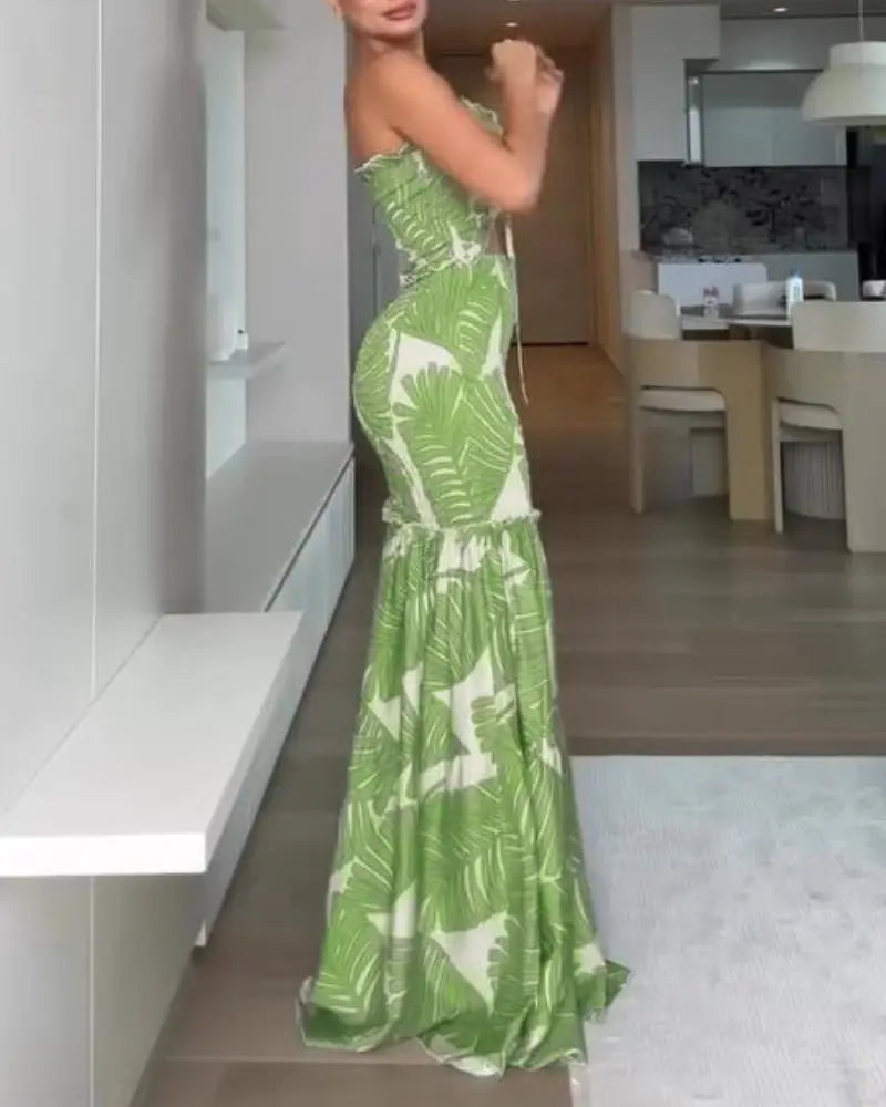 ChicMe Women's Tropical Floral Print Smocked Maxi Dress Ruched Bandeau Cutout Summer Vacation Dress Elegant Shirred Ruffle Hem Mermaid Beach Dress/Seaside Vacation Sleeveless Skirt