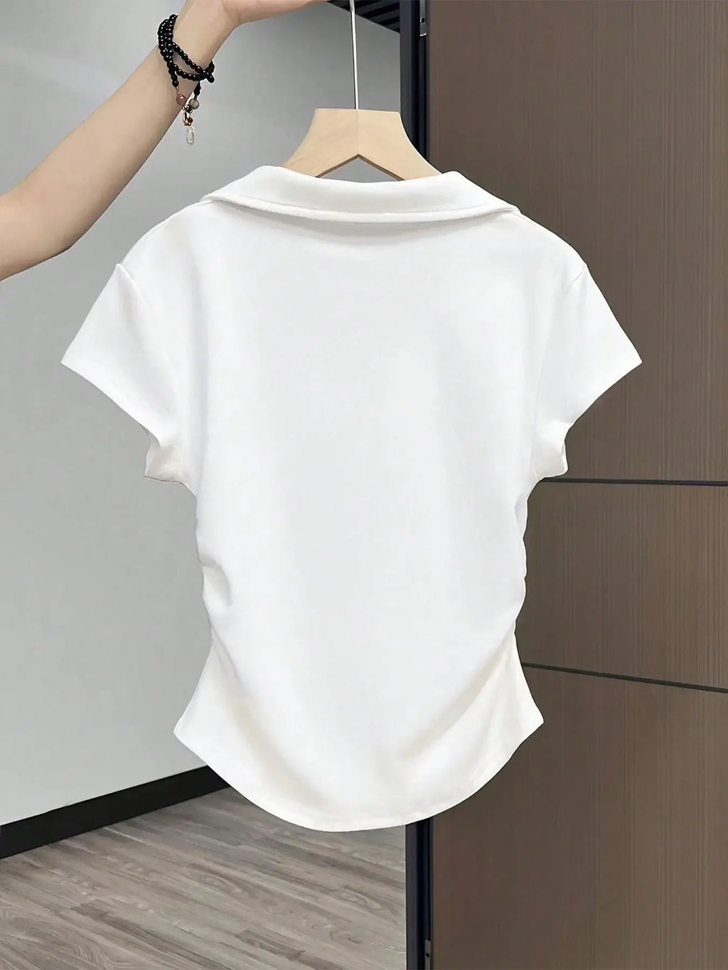 Women's 3 Pack Heart Graphic Polo Shirts, Short Sleeve V Neck Slim Fit Crop Tops, Soft Stretchy Y2K Aesthetic Tees, Casual Going Out Daily Wear for Teens, Juniors & Young Adults