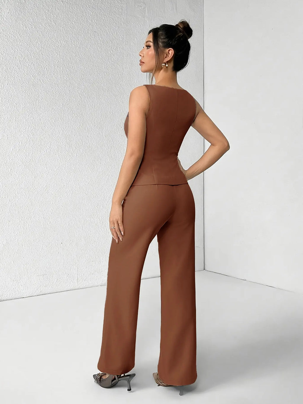 Women's Solid Button Front Sleeveless Tank Top & Wide Leg Pants Set, Casual Elegant Chic Minimalist Fashion Two-piece Set for Summer, Women's Clothing for Daily Wear, Suits, Office Siren Outfits, Casual Matching Set, Corporate Outfits Women