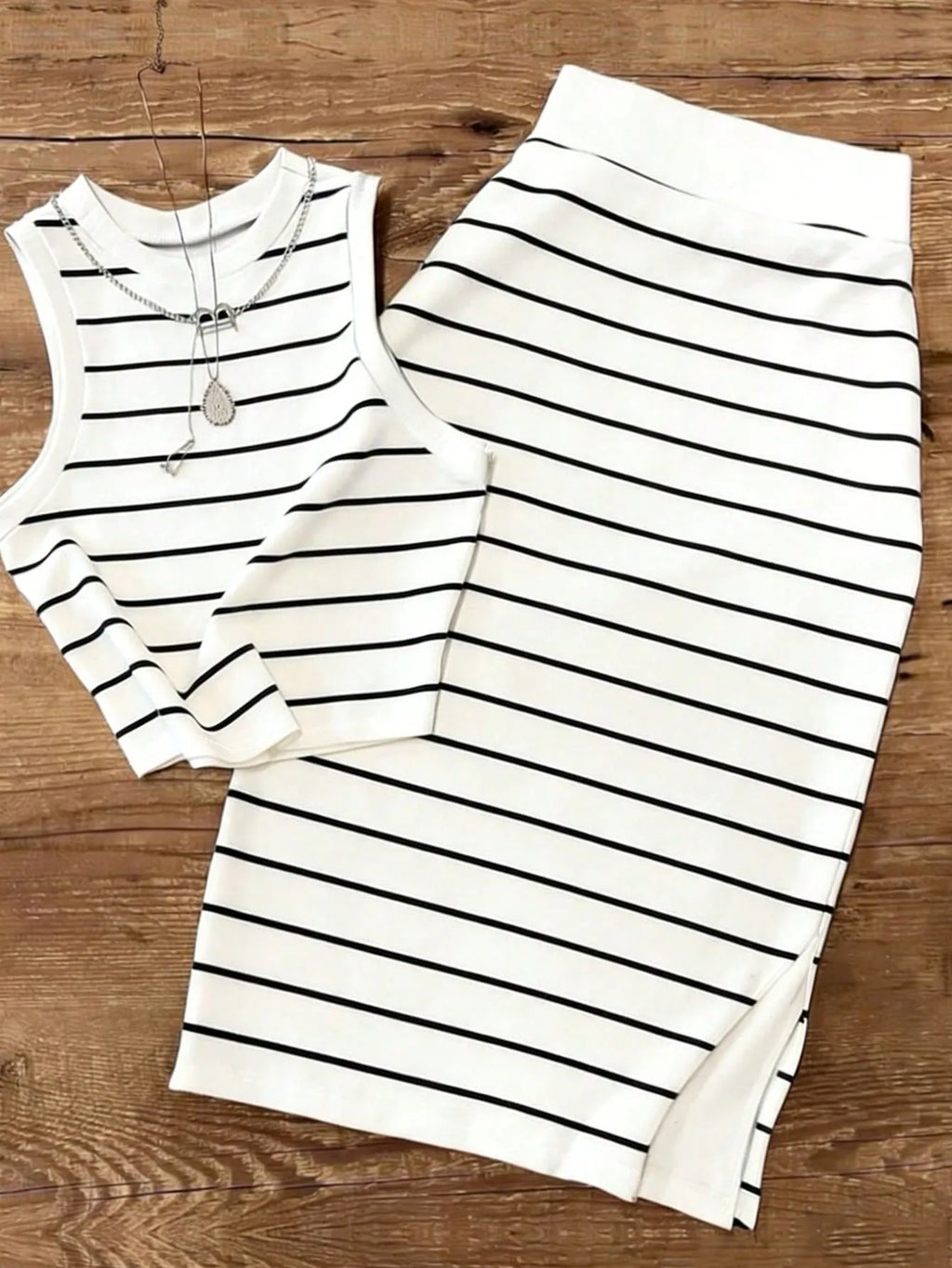 UREREM Women's Striped Contrast Color Casual Elegant Party Ribbed Slit Beach Vest And Skirt 2-Piece Set Summer