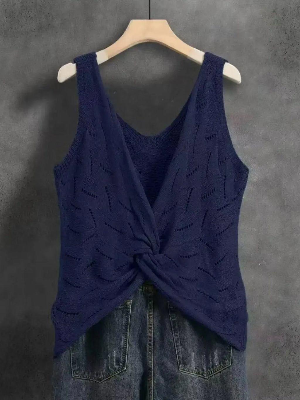 Women's V-Back Cutout Cross Camisole Tank Top, Summer Casual Sleeveless Backless Twist Knot Top, Lightweight Breathable Versatile Elegant Fashion Top