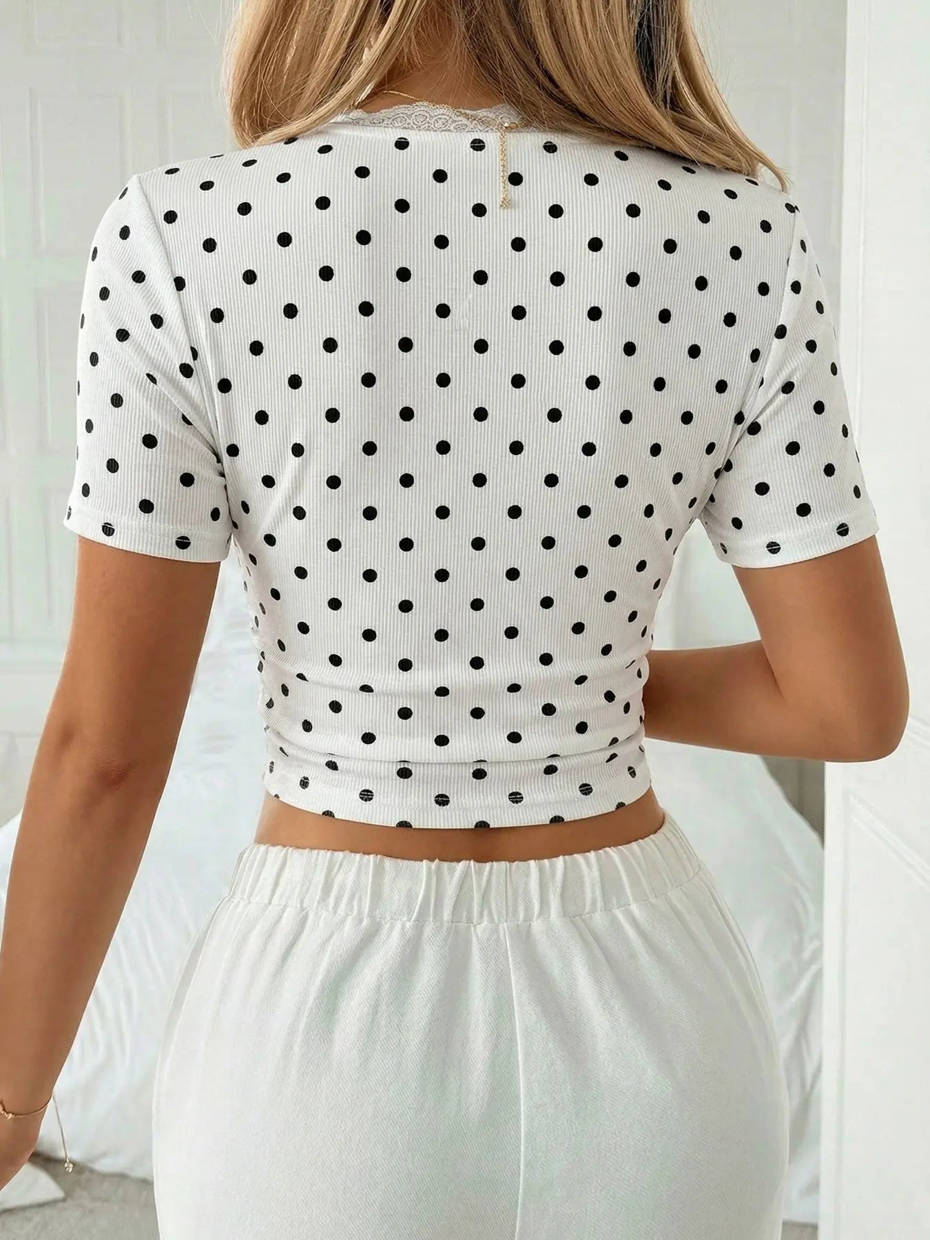 Sweetheart Neck Floral Lace Crop Top for Women
