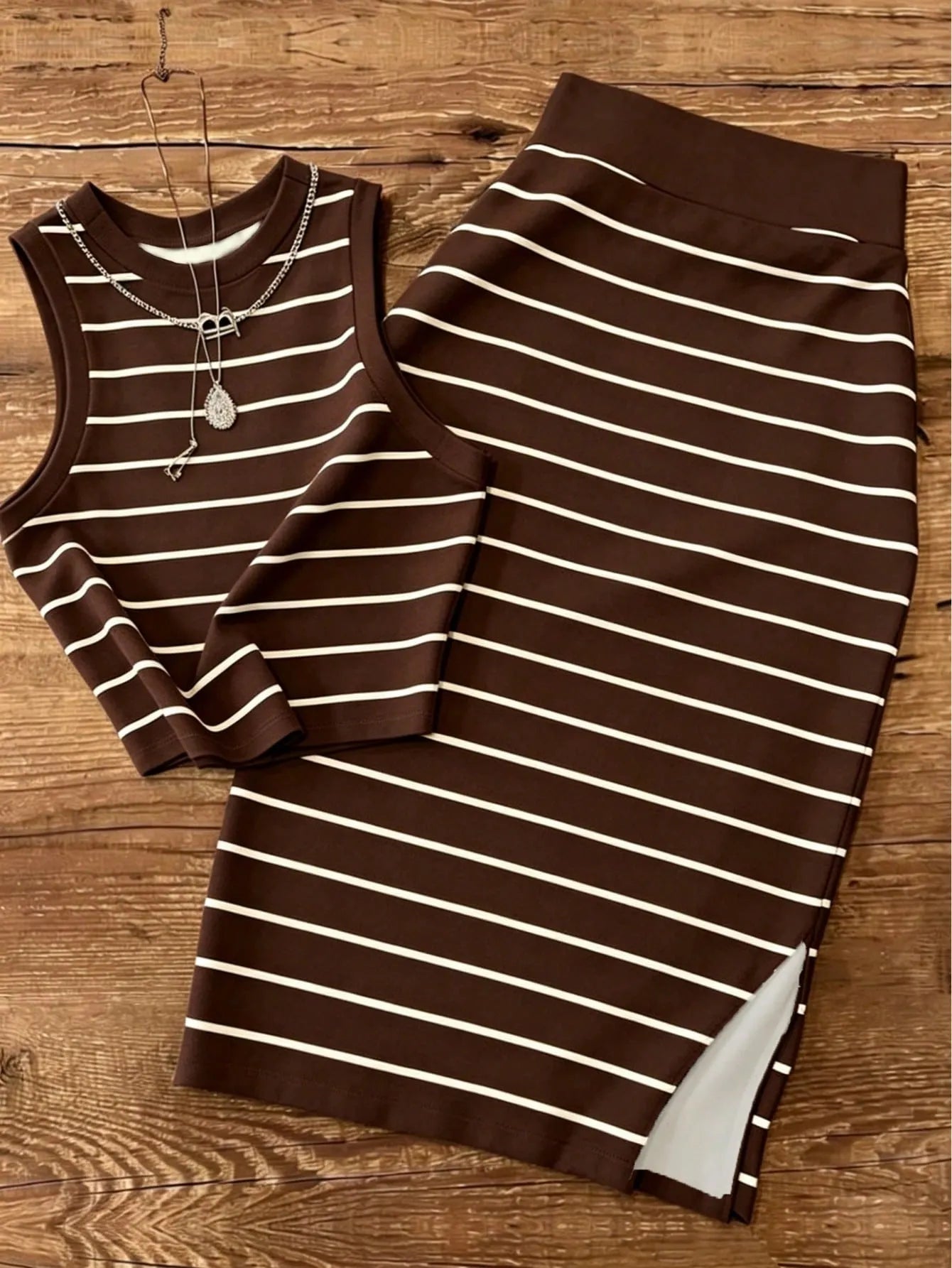 UREREM Women's Striped Contrast Color Casual Elegant Party Ribbed Slit Beach Vest And Skirt 2-Piece Set Summer