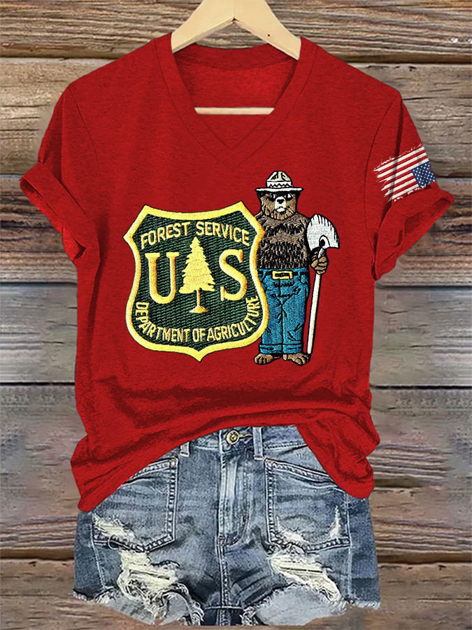 V-Neck Retro Save The Forest Service Print T-Shirt