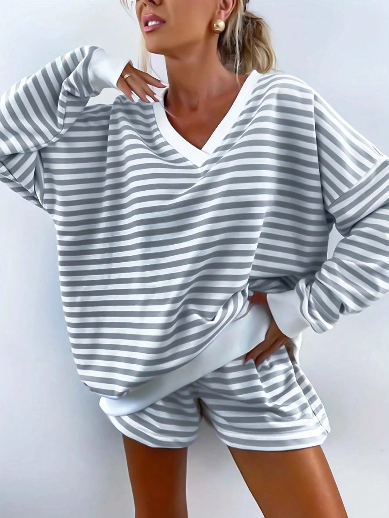2pcs Women's Classic Striped Pajama Set, Long-Sleeved Pajama Shorts Set, V-Neck Design, Multiple Colors, Stylish, Casual, And Comfortable Pajama Set
