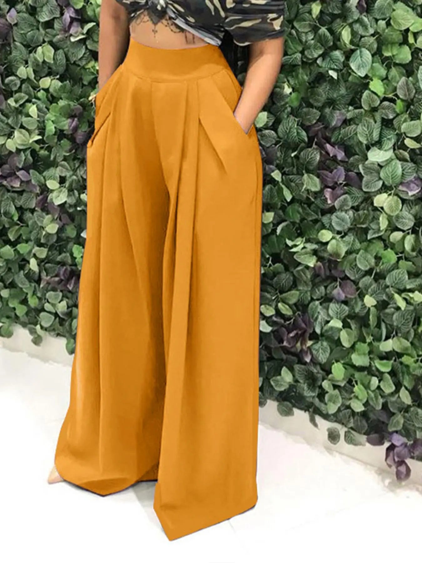 Women's Plain Plicated Pocket Wide Leg Pants
