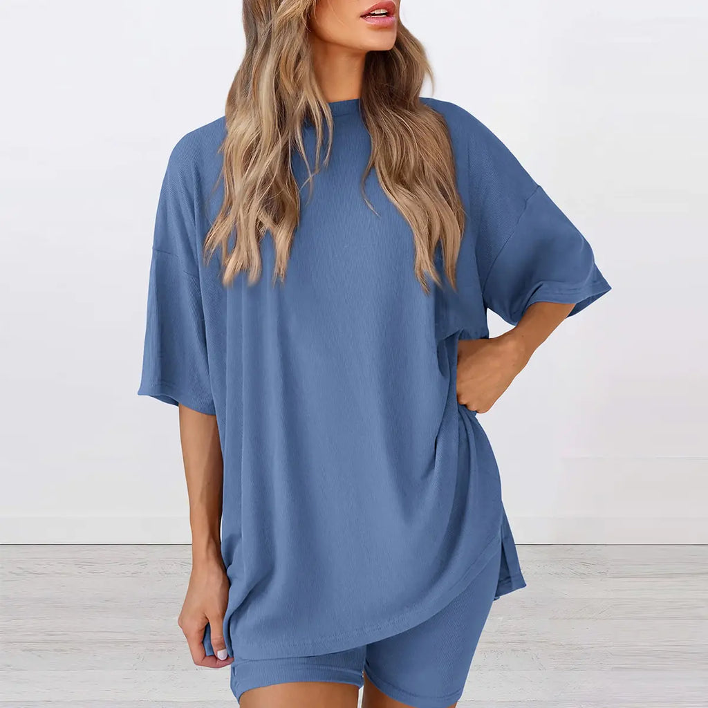 Women Summer  Casual Oversized  Split Hem Shirts & Side Pocket Biker Shorts